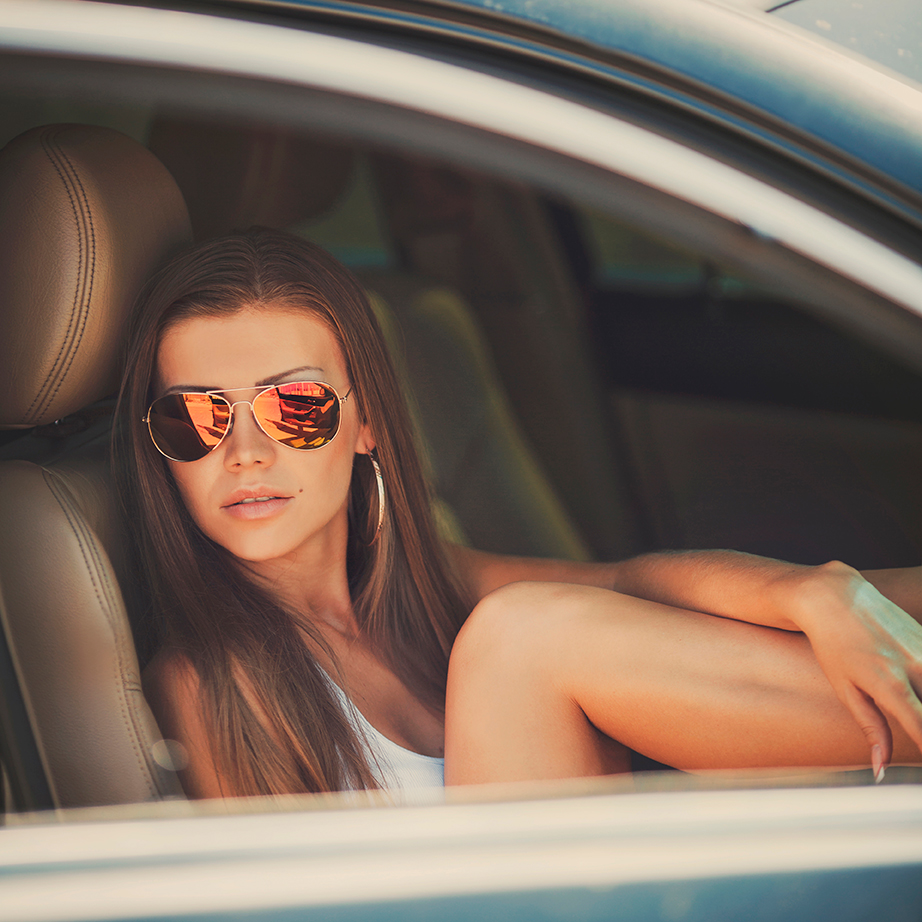 ¿Sabías que un coche con pintura negra puede tener hasta 20 grados más de temperatura interior que un vehículo blanco?