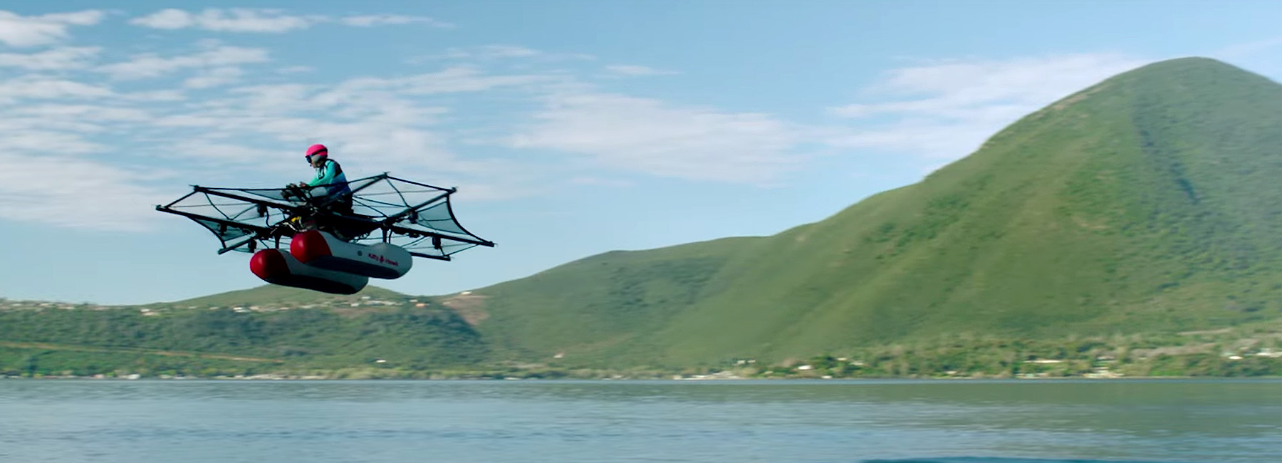 El último modelo de coche volador… ¡es una moto!